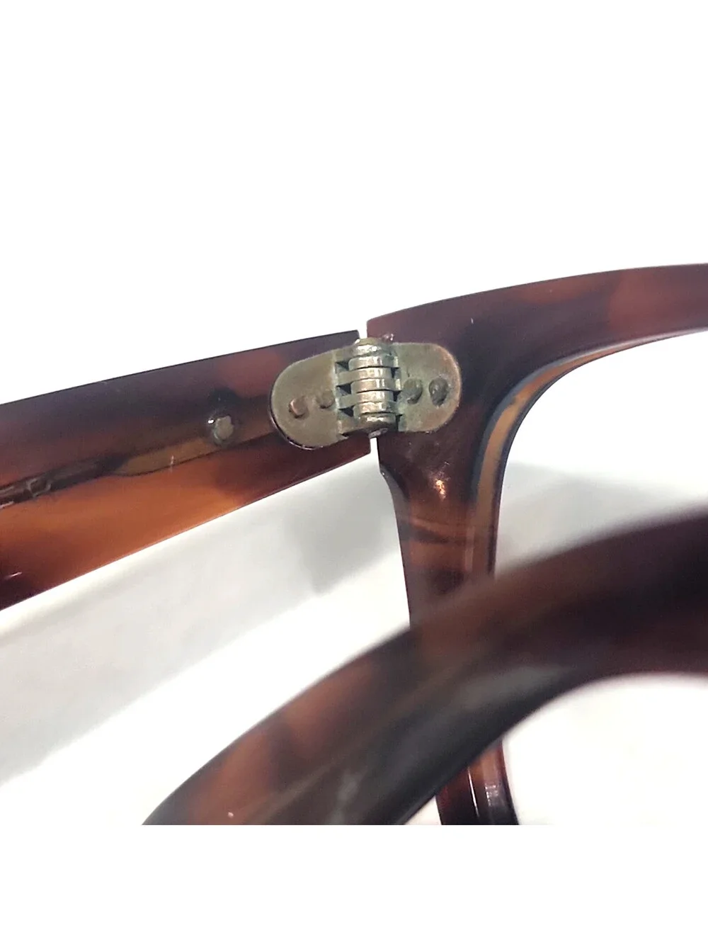 Ray Ban B&L Vintage Wayfarer Brown Sunglasses Frame Read